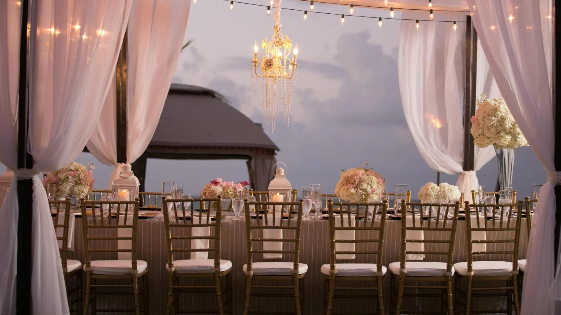 Courtyard By Marriott Isla Verde Beach Resort Сан-Хуан