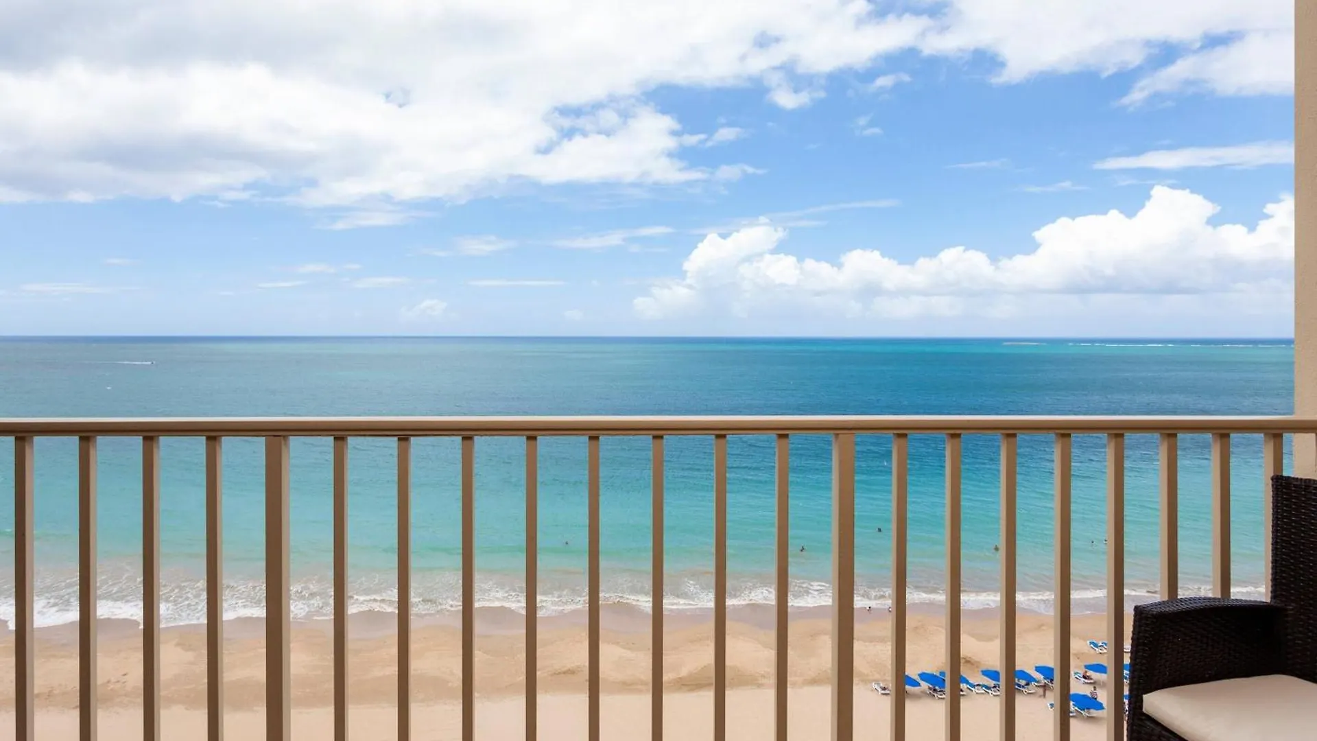 Courtyard By Marriott Isla Verde Beach Resort Сан-Хуан 4*,