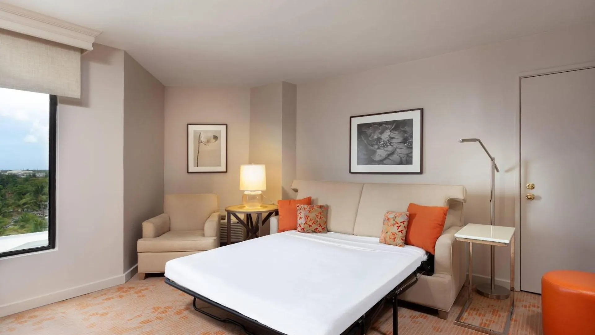 Courtyard By Marriott Isla Verde Beach Resort San Juan