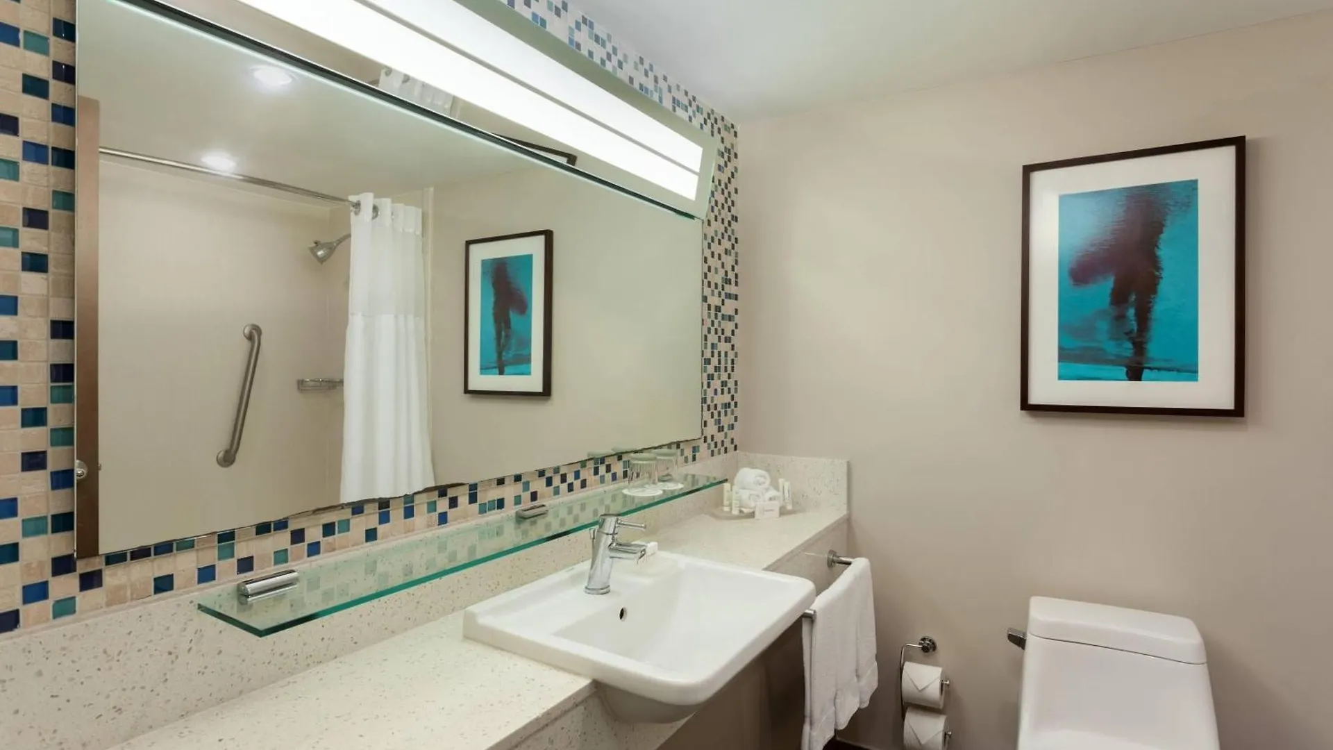 Courtyard By Marriott Isla Verde Beach Resort San Juan