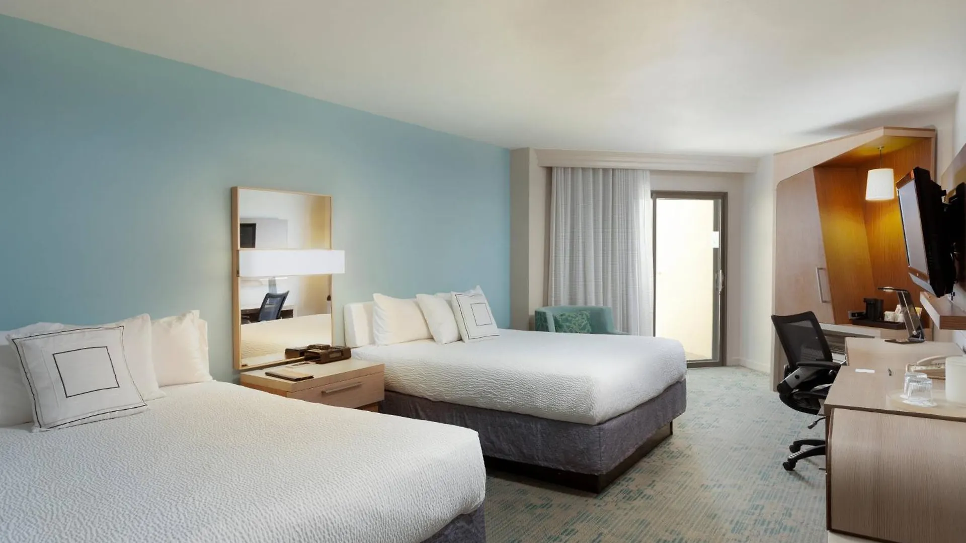 Courtyard By Marriott Isla Verde Beach Resort Сан-Хуан