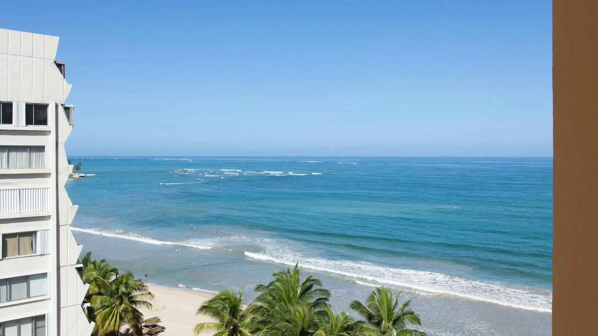 Courtyard By Marriott Isla Verde Beach Resort Сан-Хуан